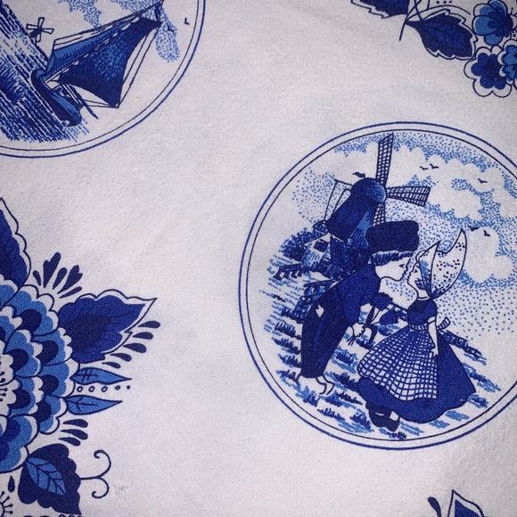 Blue White Floral Cotton Linen Tablecloth - Picture 1 of 4